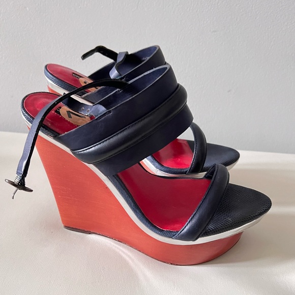 Charles jourdan platform wedge sandals 7 - Picture 1 of 3